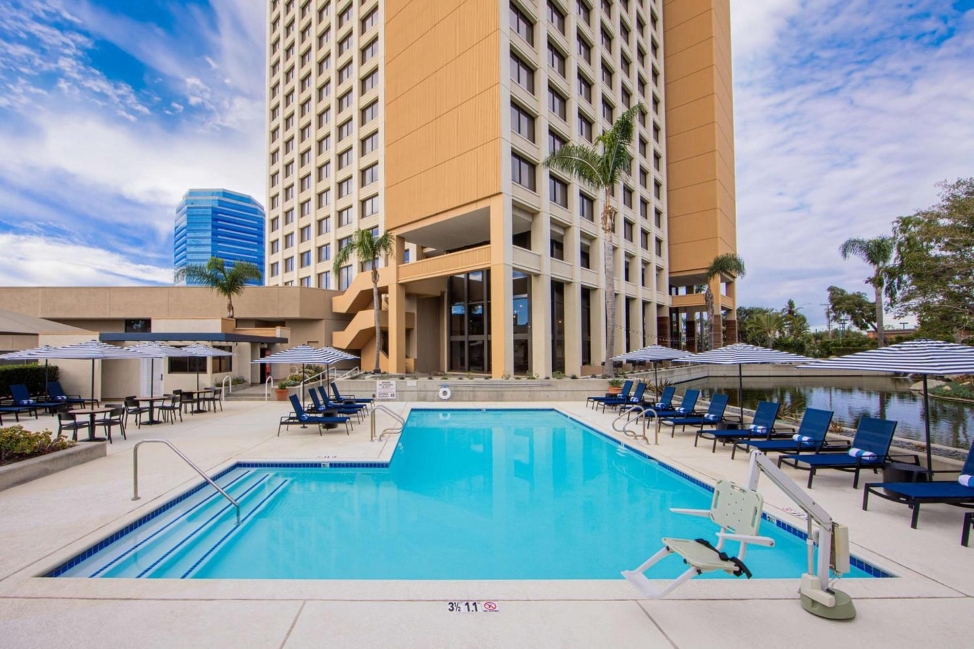 Hotel Fera Anaheim, A Doubletree By Hilton Orange Ngoại thất bức ảnh