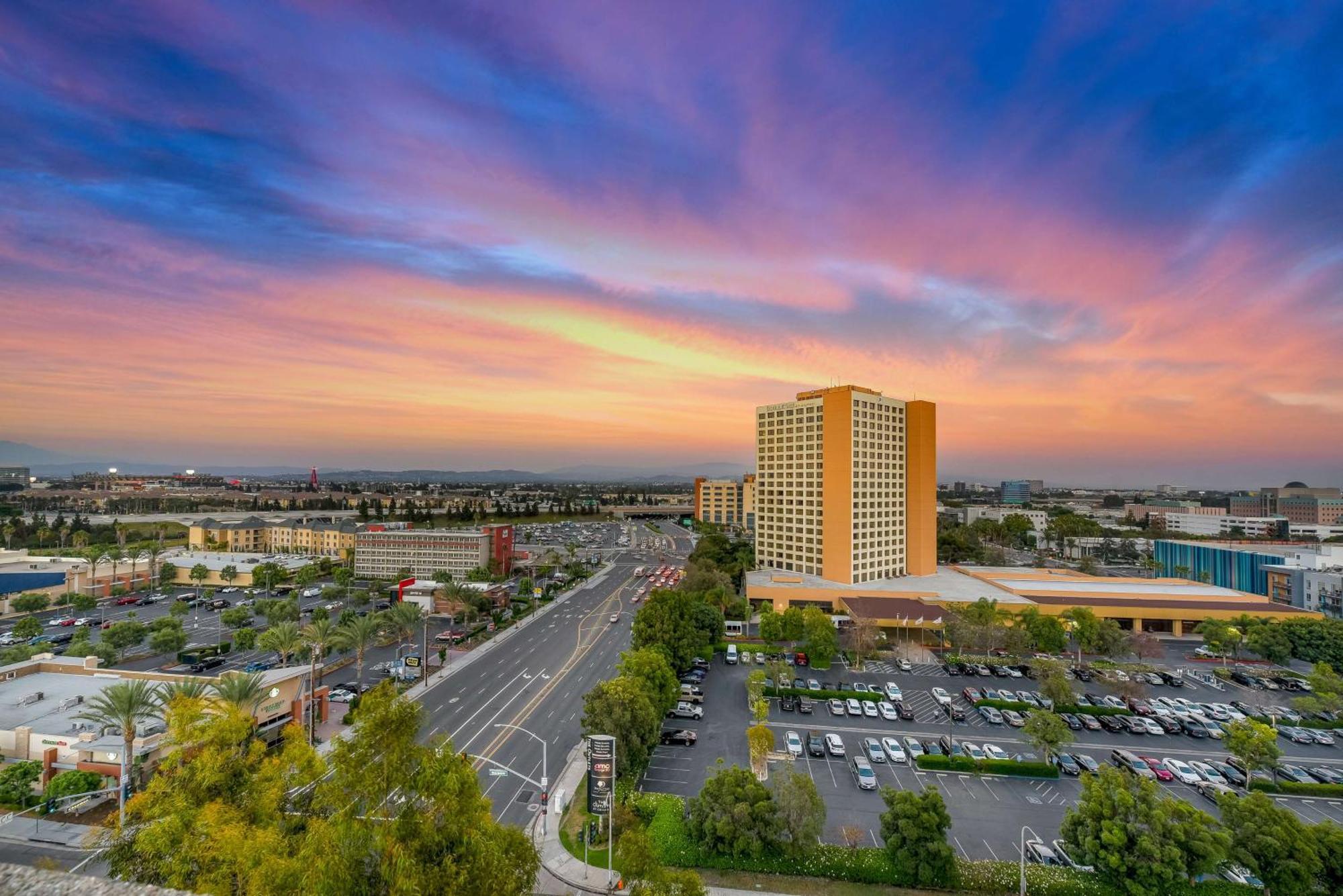 Hotel Fera Anaheim, A Doubletree By Hilton Orange Ngoại thất bức ảnh